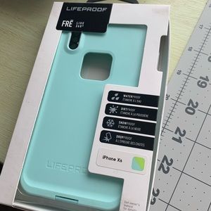BNIB LifeProof iPhone X/XS Case